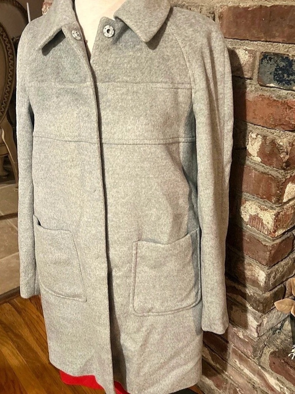 Ann Taylor Wool-Blend Coat in Gray & Red Size XS Like New